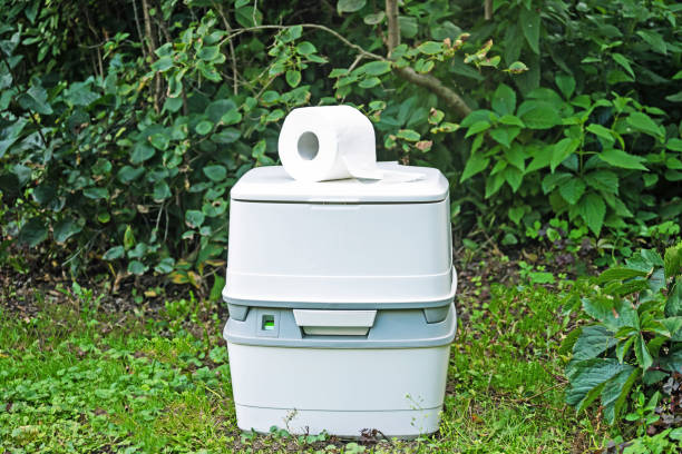 Best Portable restroom trailer rental  in Reform, AL